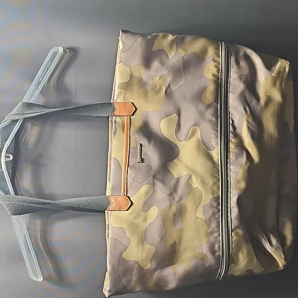 Thirty-One Camouflage Expandable Tote with Black Handles